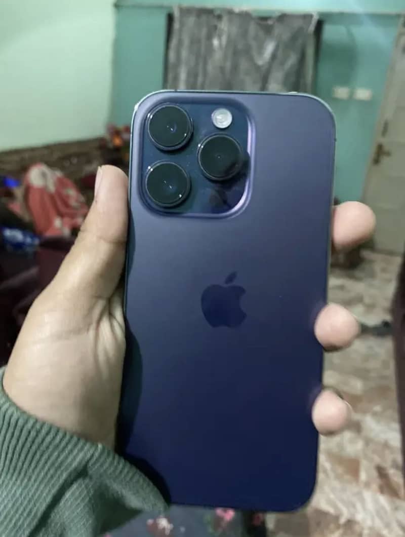 iPhone 14pro 0