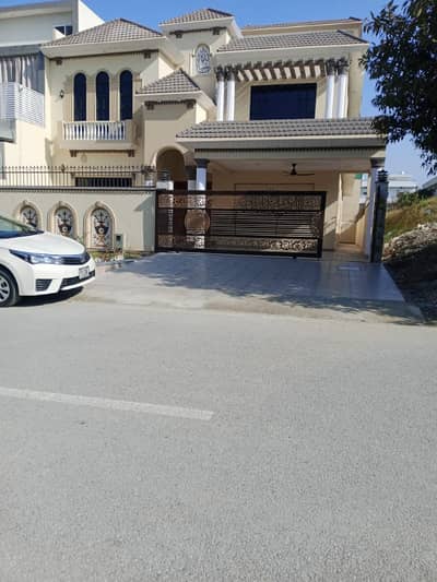 Luxurious, 14Marlas Designer House for Sale in B-17 Block