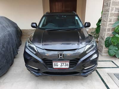 Honda Vezel Hybrid 2016/2017 Outclass Original in DHA Karachi