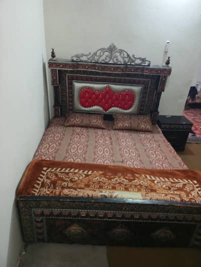 bed + Dressing+Bartan Almarii