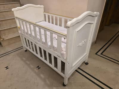 Excellent top quality baby cot