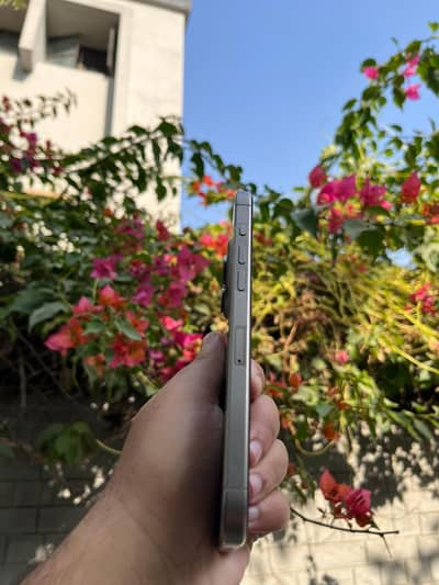 I phone 15 pro max 10/10