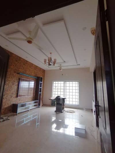 10 MARLA HOUSE FOR SALE IN IEP TOWN