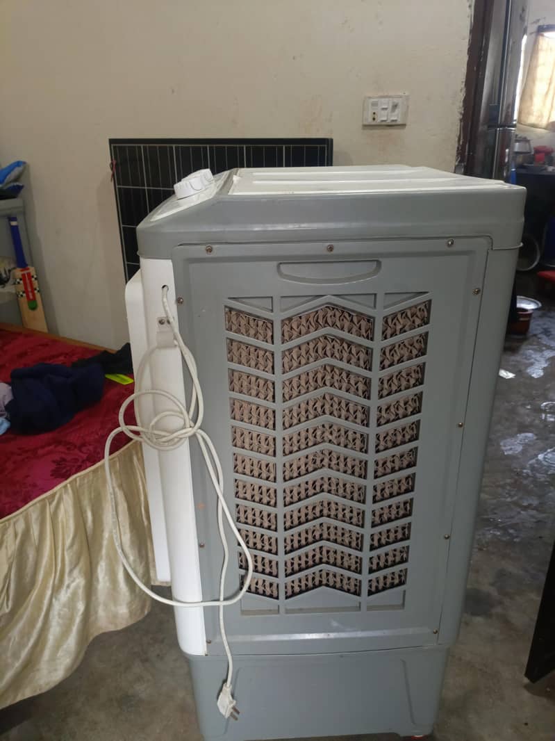 مختلف گھریلو اشیاء برائے فروخت 2