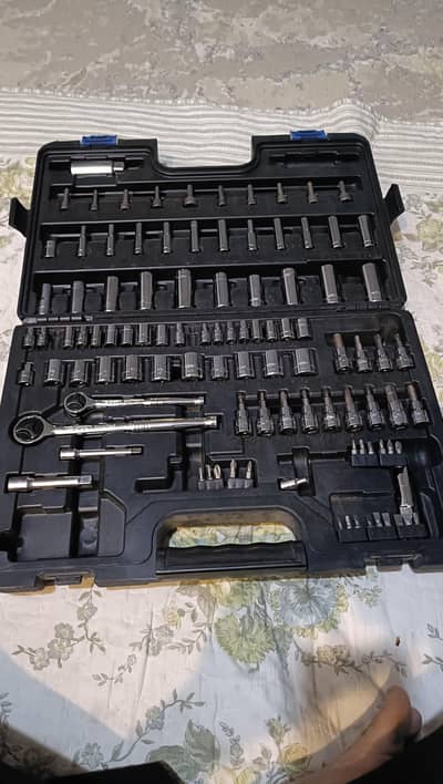 Tool box MasterCraft (canada)