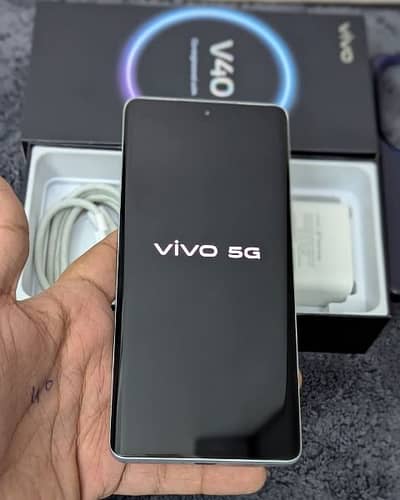 vivo v40 12 GB RAM 256 GB memory 0307/9460/341