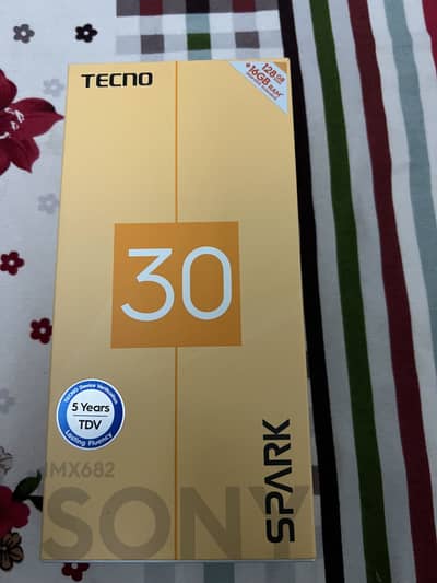 Spark 30 8+8 128 gb