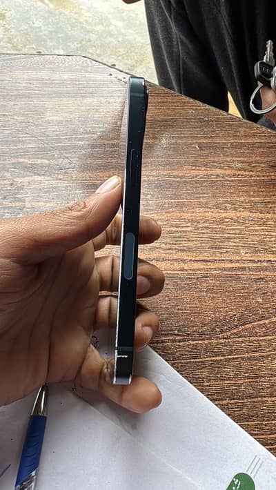 iphone 13 midnight blue color