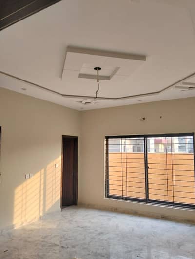 1 Kanal Ground Floor House Available For Rent Near All Facilities