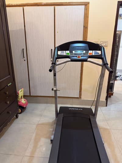 USA imported treadmill machine with incline home slightly used