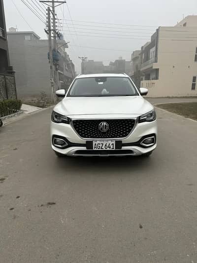 MG HS Trophy 2021 – CBU | Top Condition | Luxury SUV