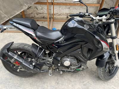 Benelli 180S 2022 | Scratchless | First Owner | Karachi Registered