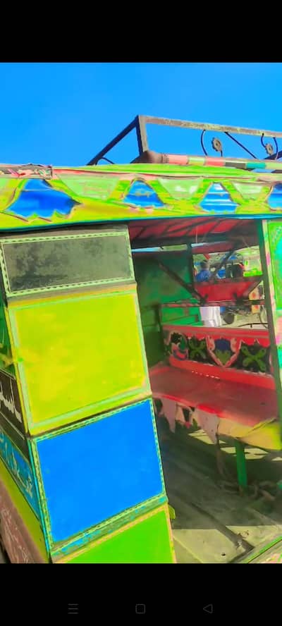 سکول ٹائم کے لے رکشہ فارسیل ہے