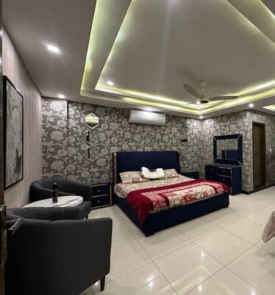 Fully furnish apartment for rent pr day weekly available bahria Town lahore sector E