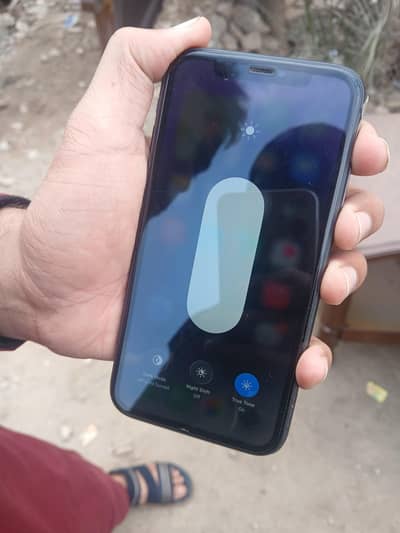 iphone 11 black clour  conditions 10/10