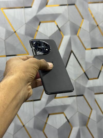 OnePlus 11 Dual SIM (16GB RAM + 256GB Storage) | Non-HK Variant |