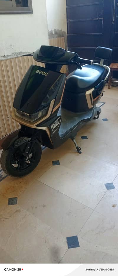Evee scooty 2025 model for sale