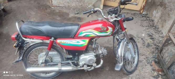 Honda CD70 2023