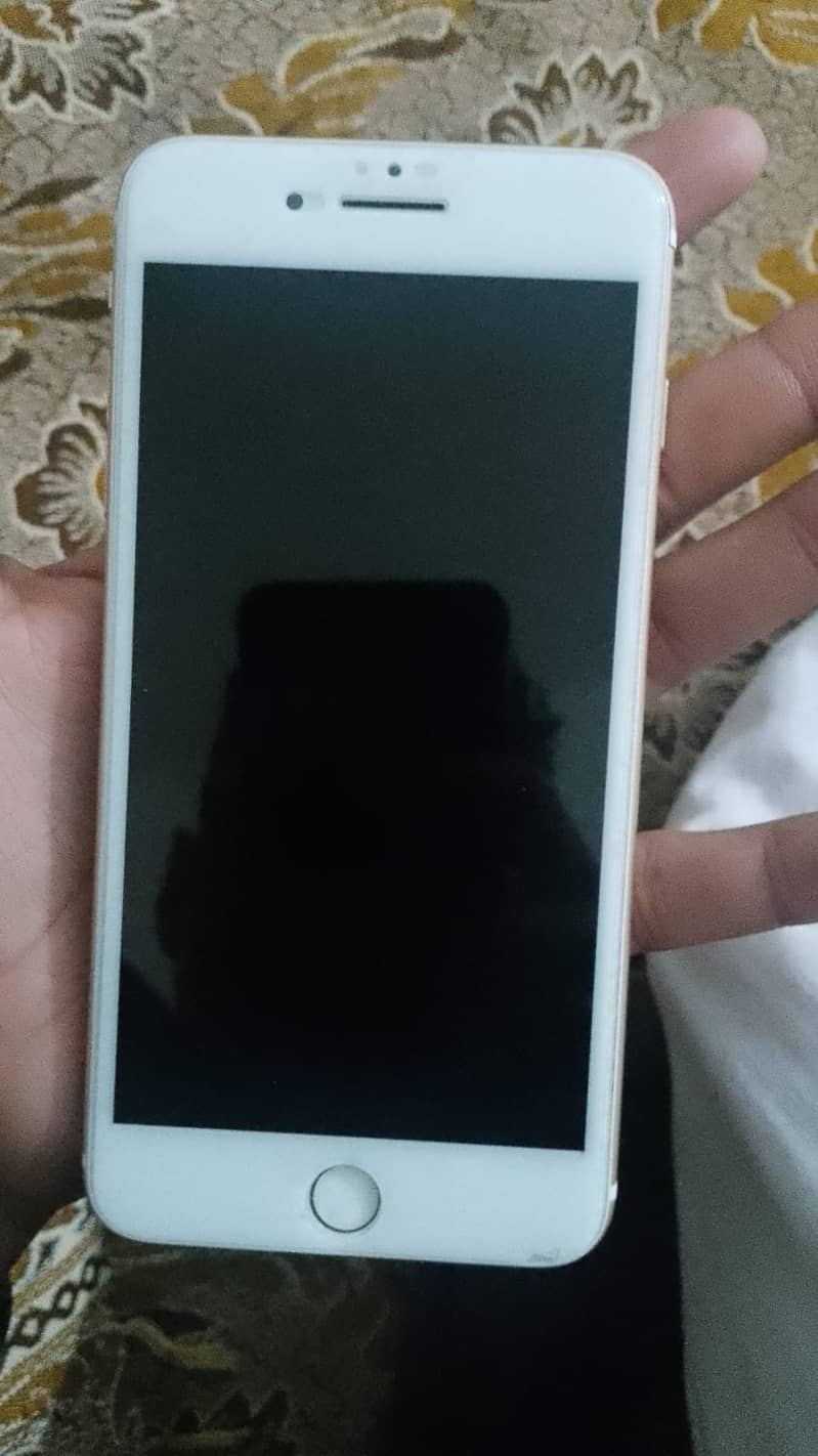 Apple iPhone 7 Plus 0