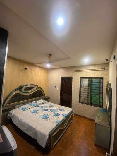 10 Marla Single Storey Old House For SALE Model Town, Lahore