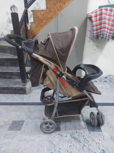 Baby Gear / Prams & Walkers