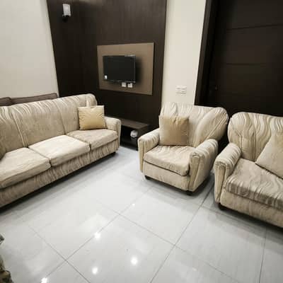 Sofa Set / 5 Seater Sofa / 3+1+1 Sofa For Sale