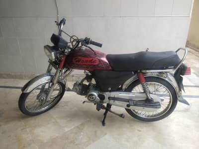 CD 70 Model 2011  9/10