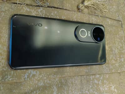 VIVO V50 5G  WhatsApp 03129910385