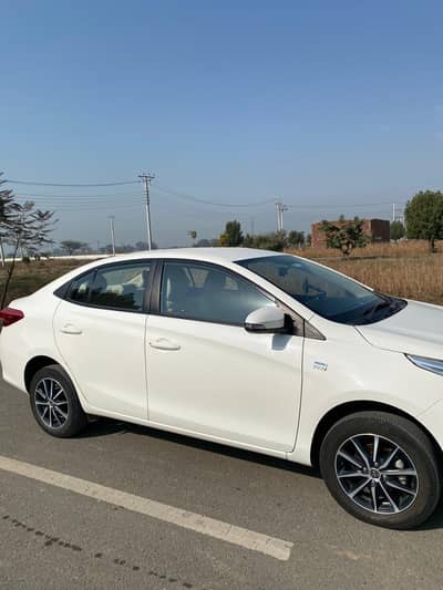 Toyota Yaris ATIV 1.3 Manual