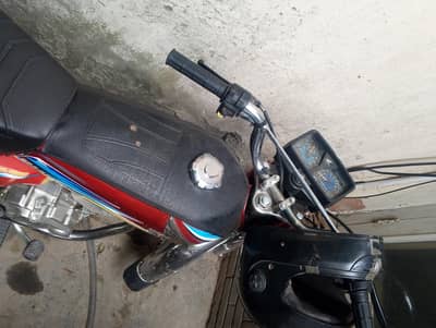 Honda 125 bike  mob number 03019492745