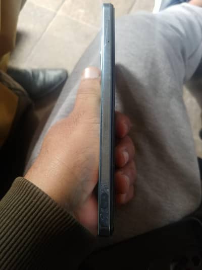 Infinix hot 40 with complete box  all ok