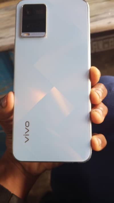 vivo y21 phone is good condition