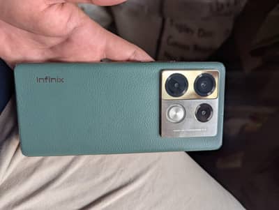 infinix note 40pro  12+12/256 gb    with box and charger 70 watt