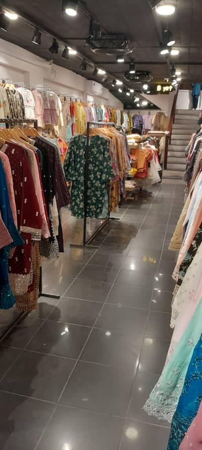 Sales Associates whatsapp cv @ 03332204692