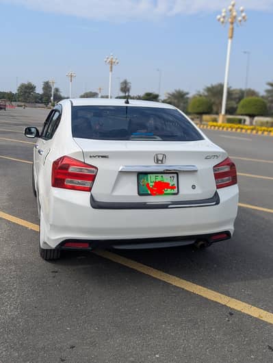 Honda City IVTEC 2017    Whatsapp  only