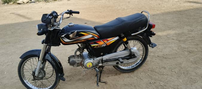 Honda CD model 22 Karachi number engine seld exchange possible 125. . . .
