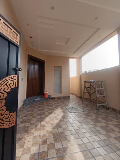 Brand New 5 Marla Elite House 2024 Construction Prime Location 9-Town