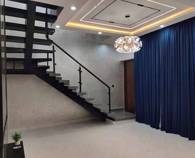 Bahria Town - Sector C House Sized 10 Marla