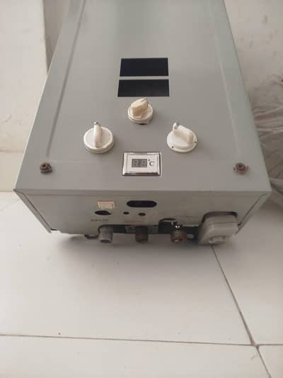 Instant water heater (geyser) Gas and Electric Both