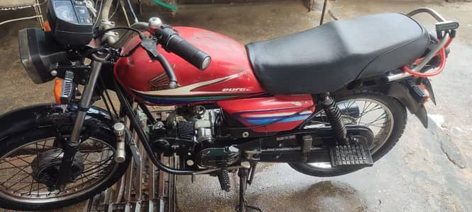 Honda 100 Pridioer