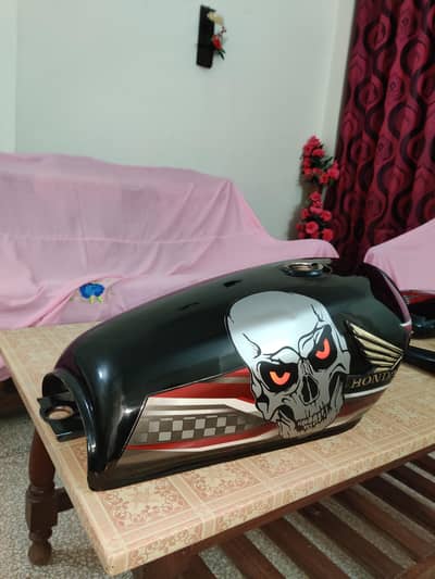 Honda 125 Fuel Tank ( Read Description )