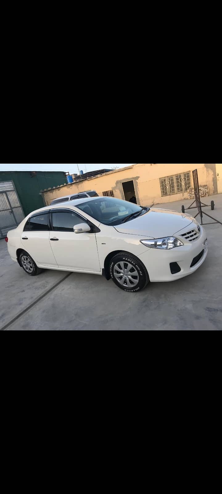Corolla in Pristine condition 9