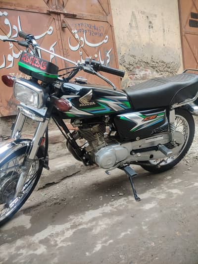 Total gaunine bike beautiful condition