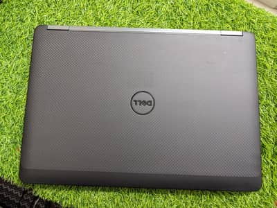 Dell Latitude 7470 i7 6th Gen 2.5K QHD Display 8GB RAM 256GB SSD !