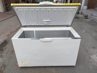 waves freezer single door all ok good condition Call/0312/4645/208