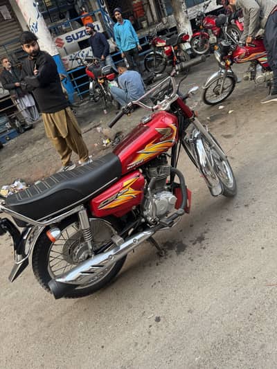 Honda 125 Red colour total jenuin