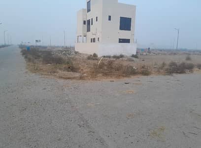 Prime Location 5 Marla Residential Possession Plot
