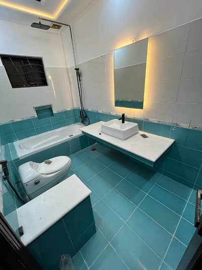 12MARLA BEAUTY FULL HOUSE FOR SALE