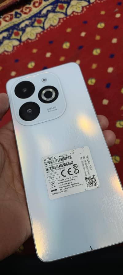 infinix smart 8pro  10by9 condition 4+4.128GB box charger