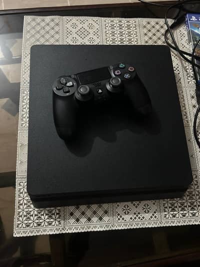 PS4 Slim
